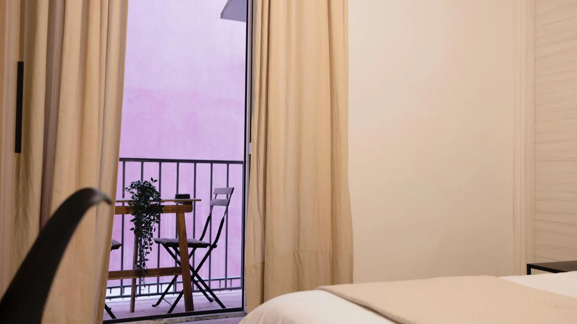 Maison Rose, Host Apartments Naples Italy