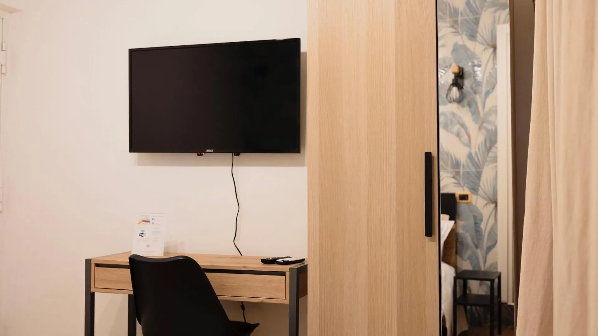 נאפולי Maison Rose, Host Apartments 0*,  איטליה